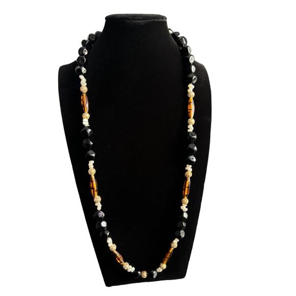 Vintage Lot of 5 Neutral Toned Beaded Statement‎ Necklaces - Picture 6 of 11